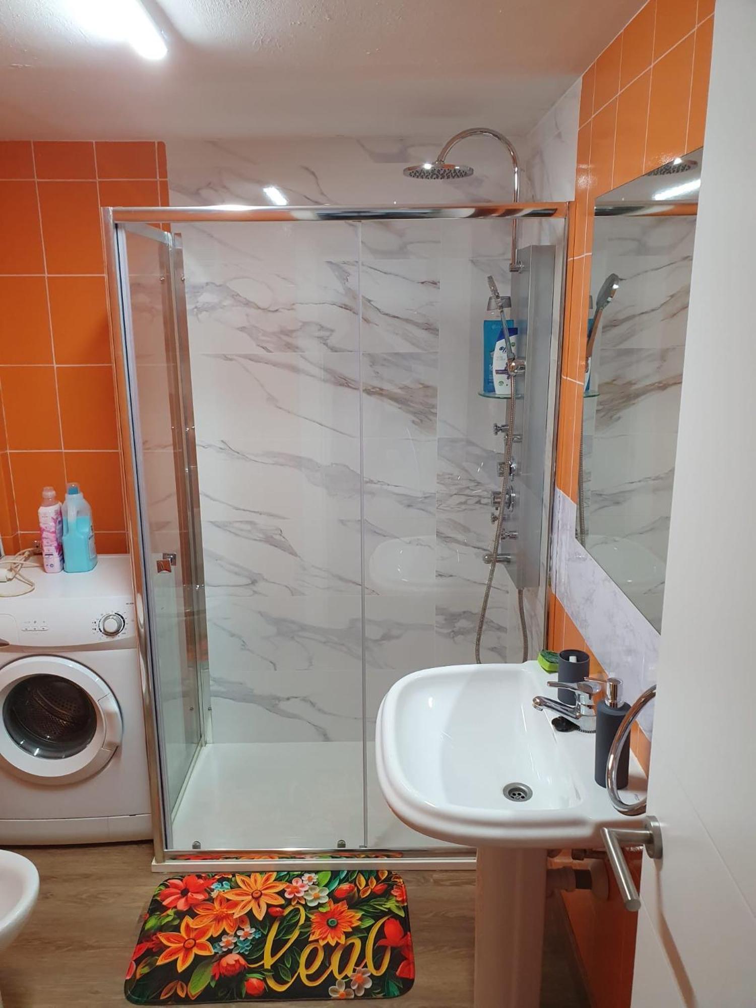 Vistas Monte Naranco Apartamento Con Parking 5Euros Al Dia Oviedo Bagian luar foto